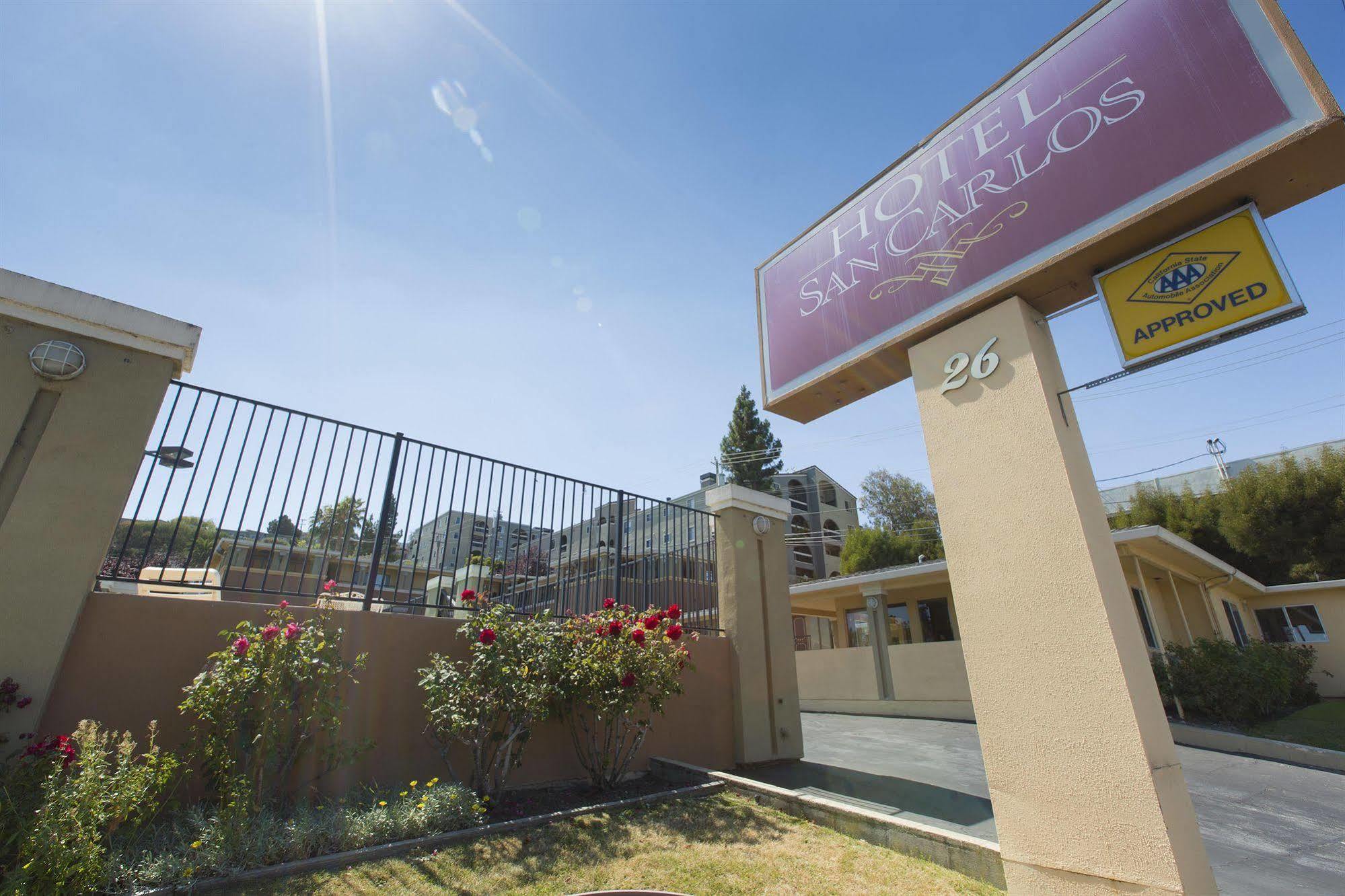 Hyatt Place San Carlos Exterior photo